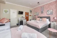 Friends Hotel