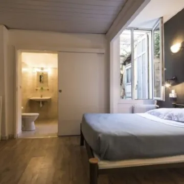Chanteclair Hotels near Villa Rothschild