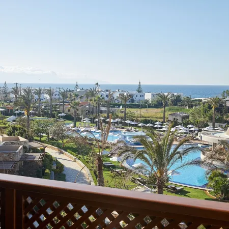 Minoa Palace Resort