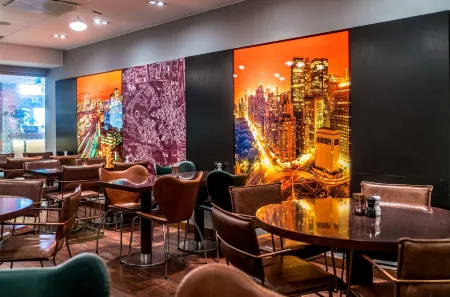 Scandic Stora Hotellet Отели в г. Нючёпинг