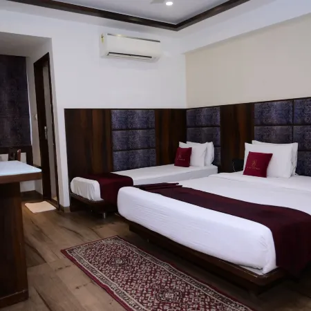 Pravasa Hotel Indore