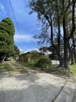 Mitcham Train Station  2 Bedrooms Unit Hotels in Vermont