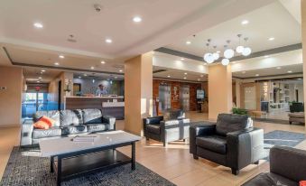 Gateway Hotel & Suites, Ascend Hotel Collection