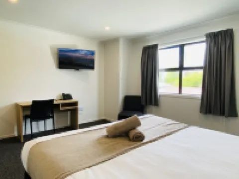 Norton Motel Hotels near Reformed Church of Hamilton