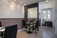Flat 285