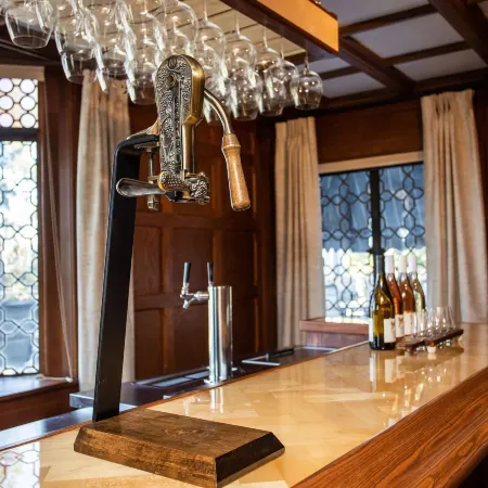 Hummingbird Estate Wine & Suites