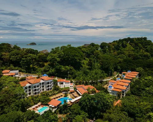 Shana by the Beach Manuel Antonio Hotels near Playa Biesanz