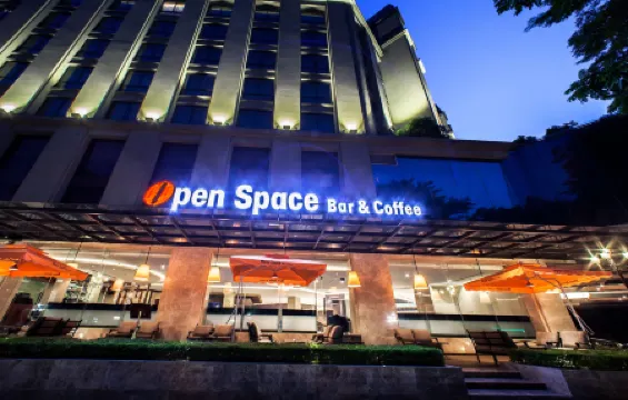 Army Hotel Отели рядом с достопримечательностью «Мавзолей Хо Ши Мина»