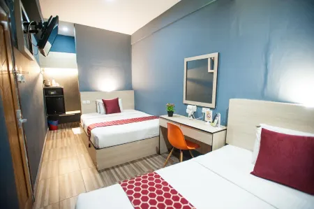 DJ Citi Inn Premier Отели рядом с достопримечательностью «Istana Maziah»