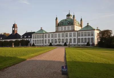 Hotel Fredensborg Store Kro Các khách sạn ở Helsinge