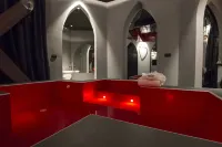 Emotional Grand Motel