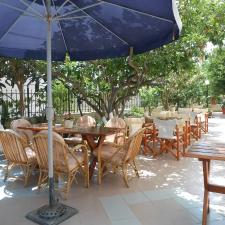 Voula Hotel