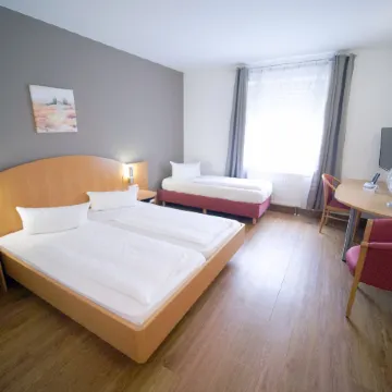 Hotel SunParc - Shuttle Zum Europa-Park Rust 4km & Rulantica 2km