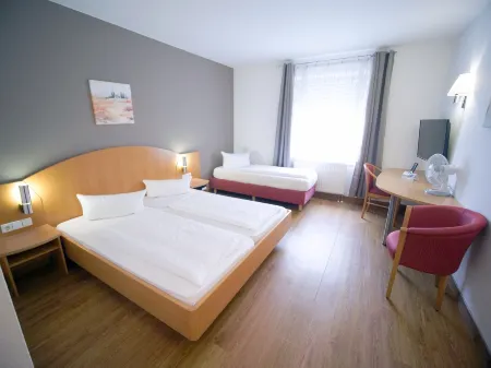 Hotel SunParc - Shuttle Zum Europa-Park Rust 4km & Rulantica 2km