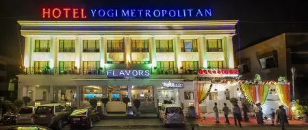 Yogi Metropolitan Hotel Отели рядом со станцией Vashi Railway Station
