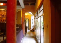 Calle Berlin Boutique