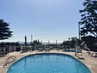 Castle Inn Hotels in Cambria