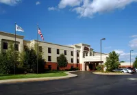 Hampton Inn & Suites Kalamazoo/Oshtemo Hotels near Maple Lake Park