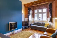 Luxury Apt No 1 - Two Bed Apartment Hotels in Bury