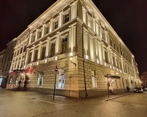 Grand Hotel Отели рядом с достопримечательностью «Центр города»