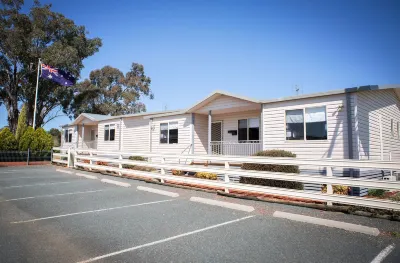 SkyLodge Temora Hotels in Temora