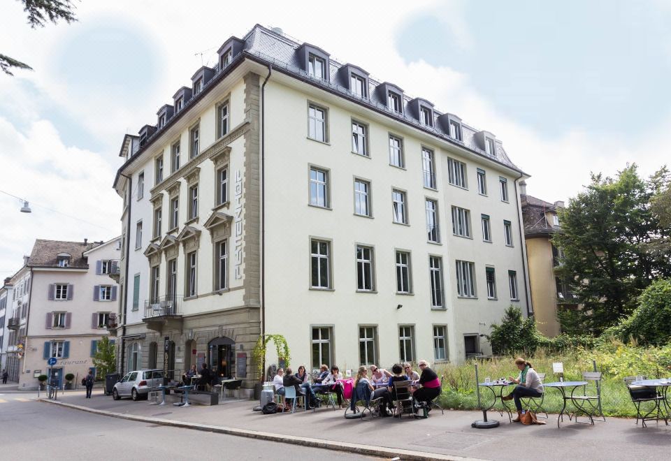 hotel overview picture