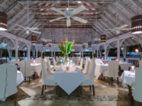 The Sandpiper Hotels in Holetown