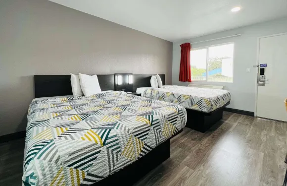 聖地亞哥拉梅薩6號汽車旅館