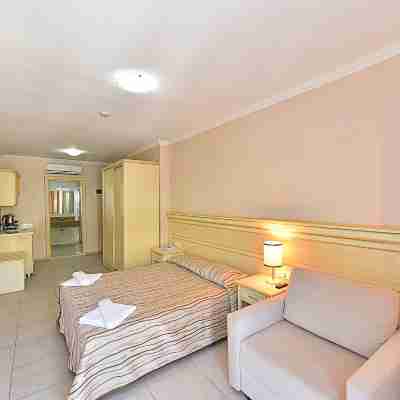 Tropicana Beach Rooms