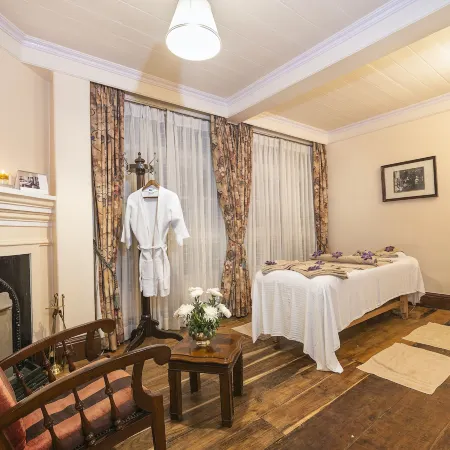 The Elgin, Darjeeling - Heritage Resort & Spa