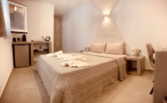 Aeris Suites