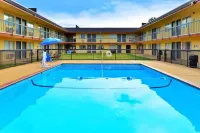 Castle Inn & Suites by OYO Chickasha