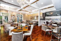 The Inn at the Crossroads