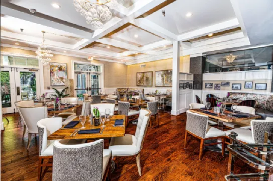 The Inn at the Crossroads