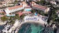 Grand Hotel Smeraldo Beach Hotels near Church of Saint Antonio of Padua
