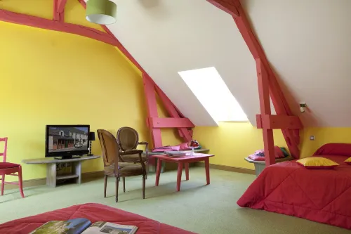 Logis Hôtel Ô en Couleur Hôtels à : Vendôme