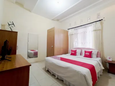 RedDoorz at Damar Mas Gunung Kelud Kediri Ngancar 호텔