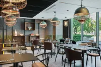 弗羅茨瓦夫福朋喜來登酒店 - 早餐