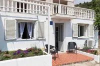 Apartment Semi Hotels in Rozat