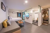 Mayson Place Hotel - balcony