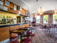 Karamea Village Hotel - Quầy bar