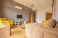 Old Town Deluxe Flats โรงแรมในอันตัลยา