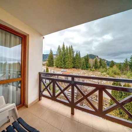 Mountain Lake Hotel
