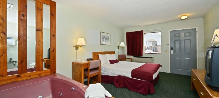 Americas Best Value Inn- St. Ignace Hotels in Mackinac County