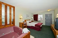 Americas Best Value Inn- St. Ignace - parking