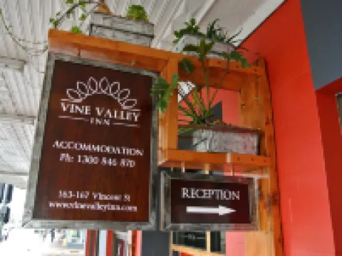 Vine Valley Inn Hotels in Cessnock
