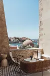 Aisha Hotel - Losmen