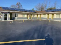 Lodge Inn Wrightstown - Fort DIX - parking