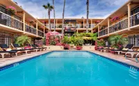 14 West Laguna Beach Hotels in Laguna Beach
