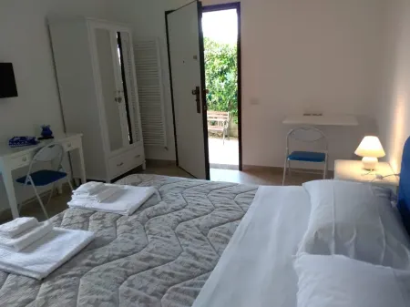 Casale Delle Piane Отели рядом с достопримечательностью «Cripta del Peccato Originale»